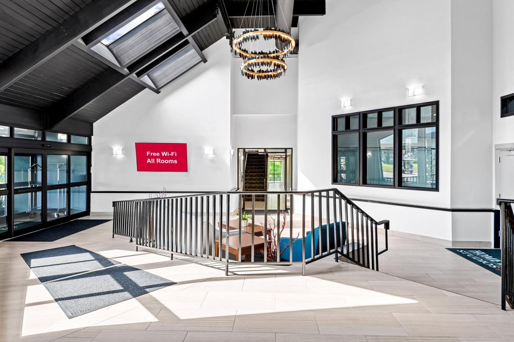 Hometowne Studios By Red Roof & Conference Center 科特兰 外观 照片